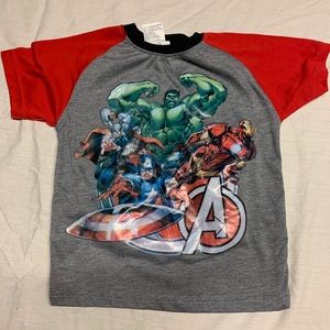 Size 4 kids avenger shirt